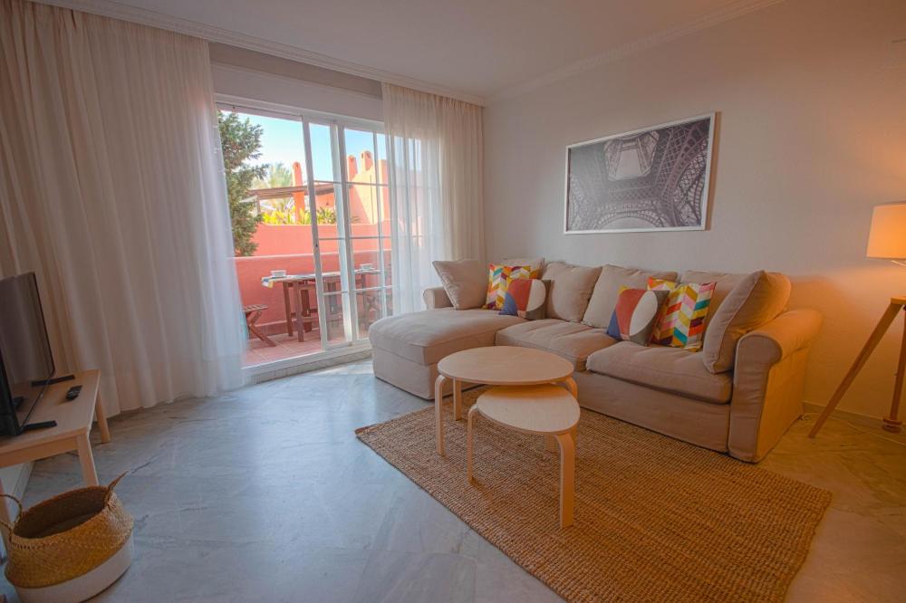 2 bedroom front line beach flat in Costabella, Marbella, Marbella