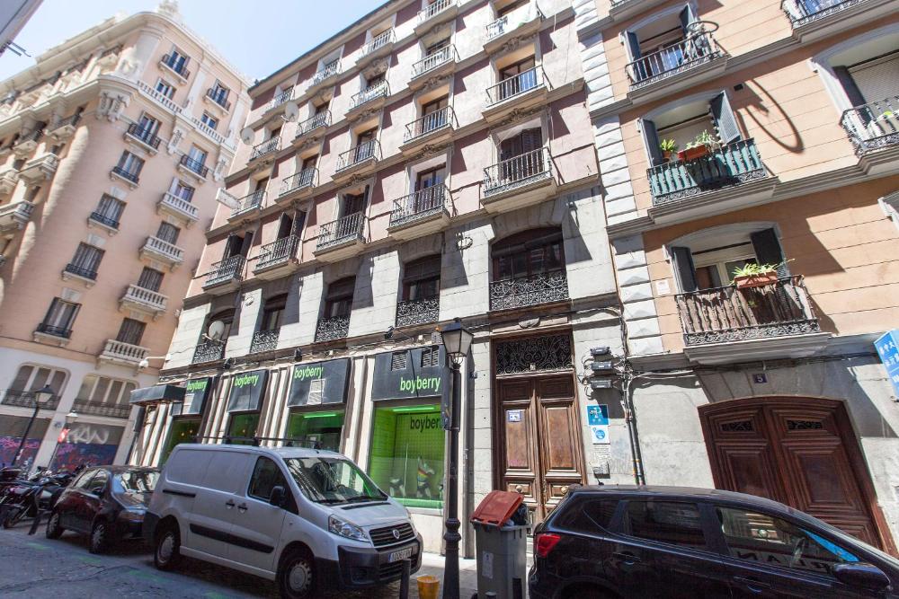 Apartamentos Day Madrid VALVERDE Centro Gran Via Sol Malasaña