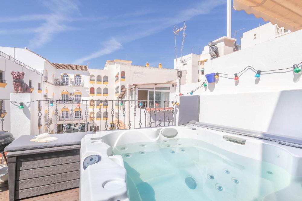 Cinderella Old Town With Whirlpool - Happy Rentals