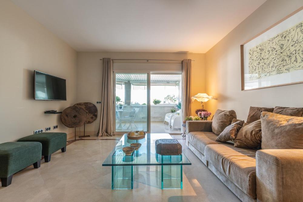 Exclusive 2 Beds Apartment on Marbella Promenade