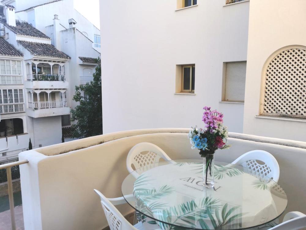 Lovely apartment next to the Casino in Puerto Banús – Beach & Luxury